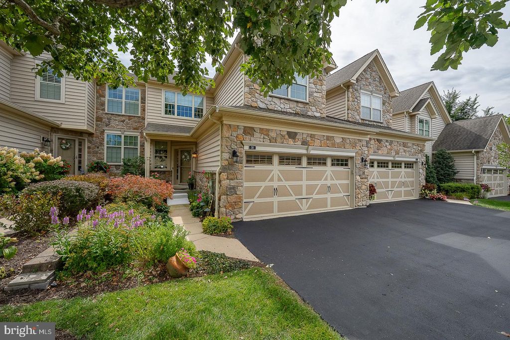 30 TULIP DR, MALVERN, PA 19355 — exterior