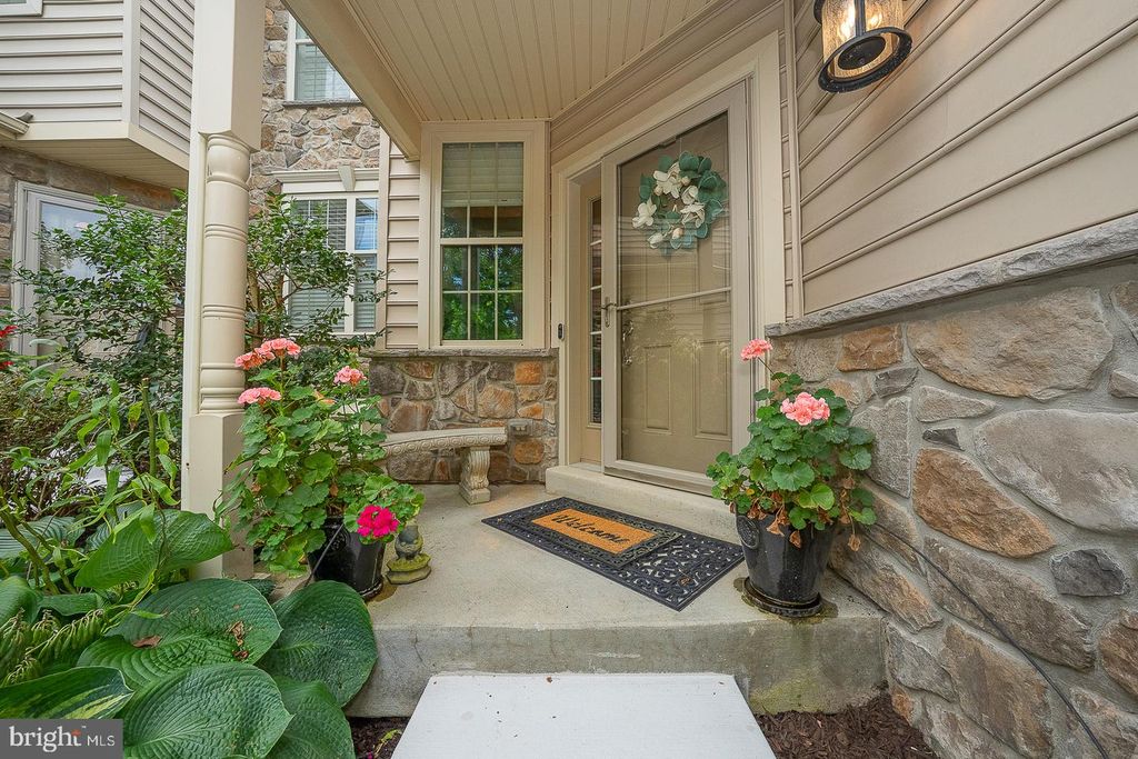 30 TULIP DR, MALVERN, PA 19355 — photo 2