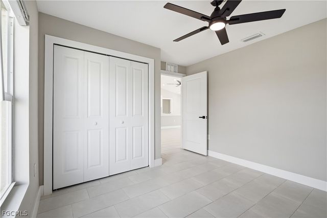 1818 NE 10th PL, Cape Coral, FL 33909