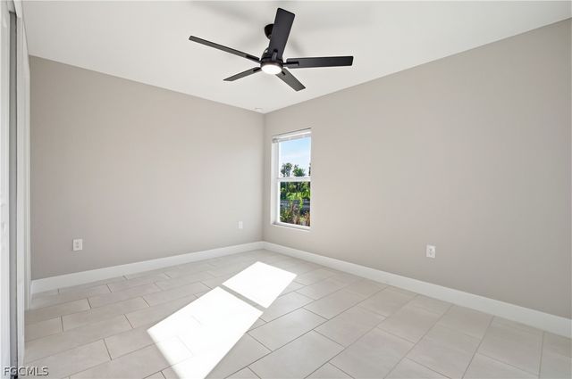 1818 NE 10th PL, Cape Coral, FL 33909