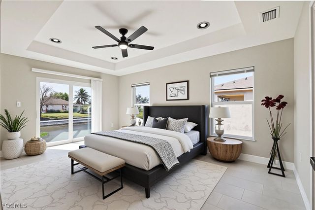 1818 NE 10th PL, Cape Coral, FL 33909