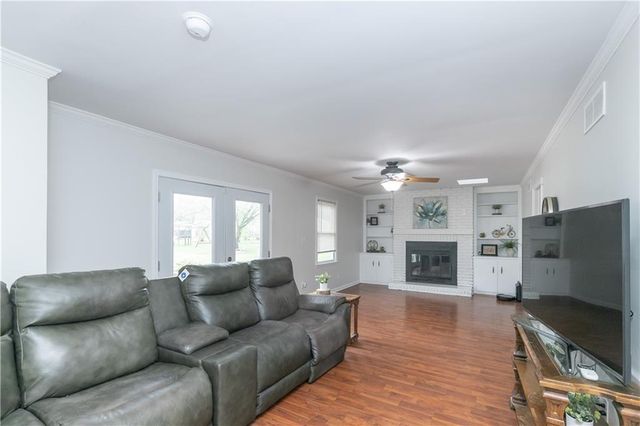 4404 E 137th Street, Grandview, MO 64030