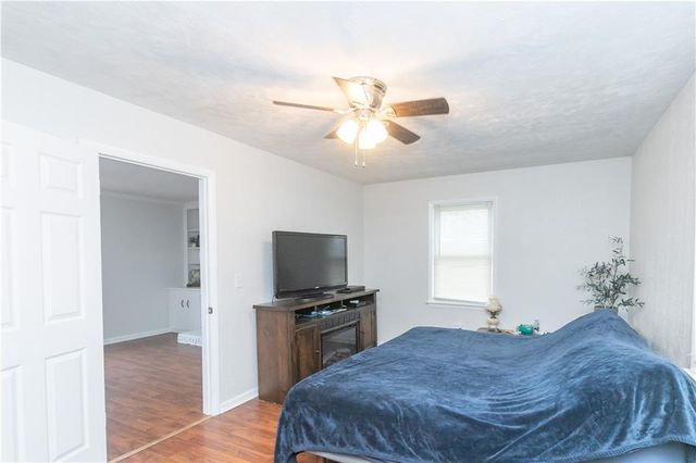 4404 E 137th Street, Grandview, MO 64030