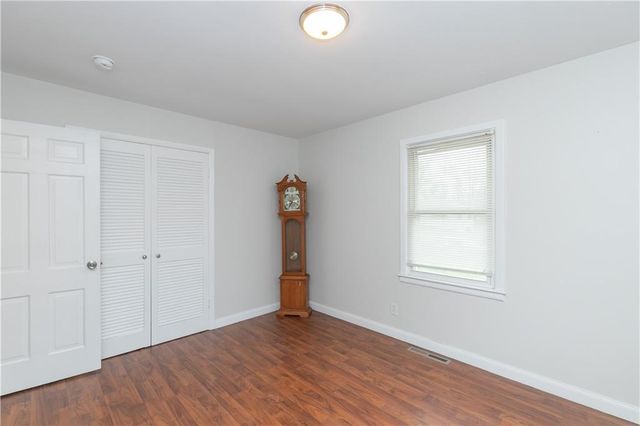 4404 E 137th Street, Grandview, MO 64030