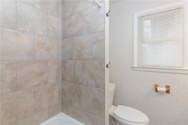 4404 E 137th Street, Grandview, MO 64030