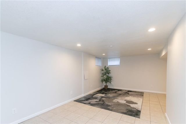 4404 E 137th Street, Grandview, MO 64030