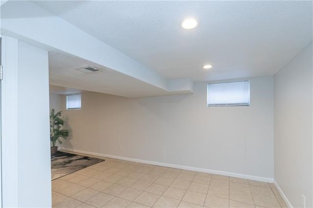 4404 E 137th Street, Grandview, MO 64030