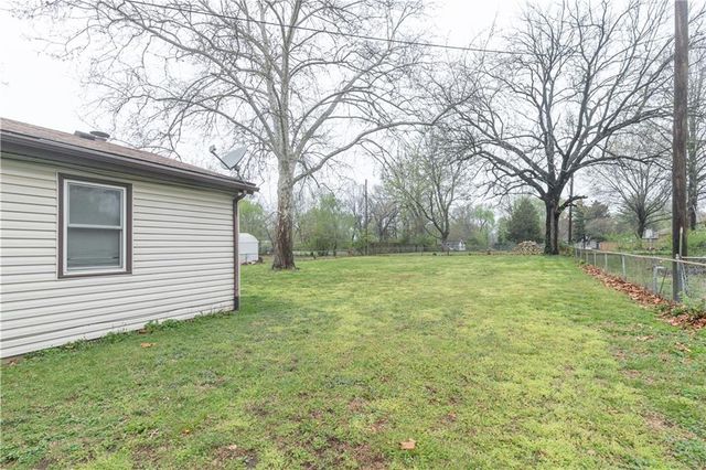 4404 E 137th Street, Grandview, MO 64030