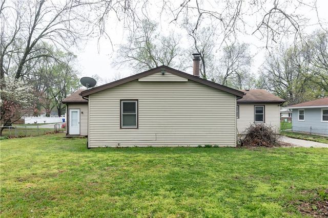 4404 E 137th Street, Grandview, MO 64030