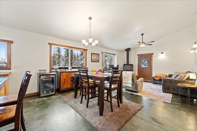 1581 SNOWBASIN ROAD, Fairbanks, AK 99709