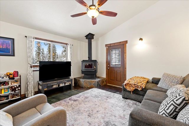 1581 SNOWBASIN ROAD, Fairbanks, AK 99709