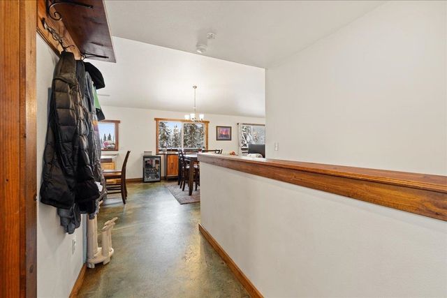 1581 SNOWBASIN ROAD, Fairbanks, AK 99709