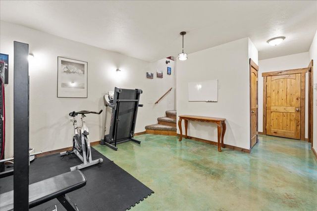 1581 SNOWBASIN ROAD, Fairbanks, AK 99709