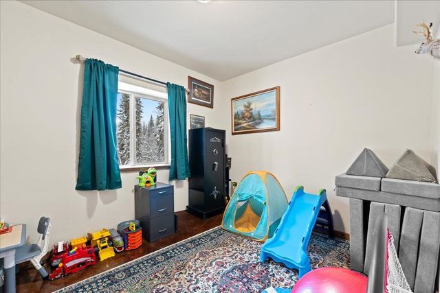 1581 SNOWBASIN ROAD, Fairbanks, AK 99709