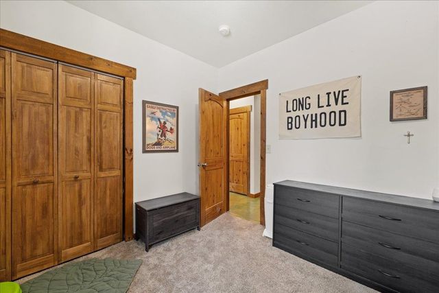 1581 SNOWBASIN ROAD, Fairbanks, AK 99709