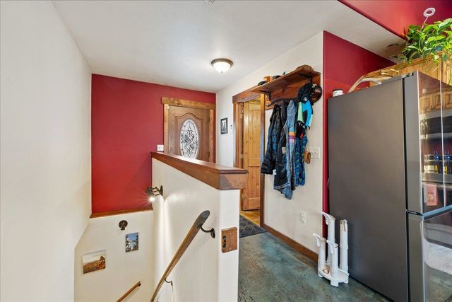 1581 SNOWBASIN ROAD, Fairbanks, AK 99709