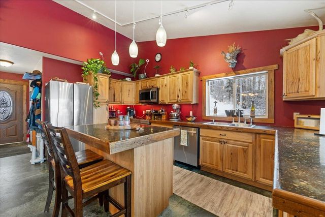 1581 SNOWBASIN ROAD, Fairbanks, AK 99709