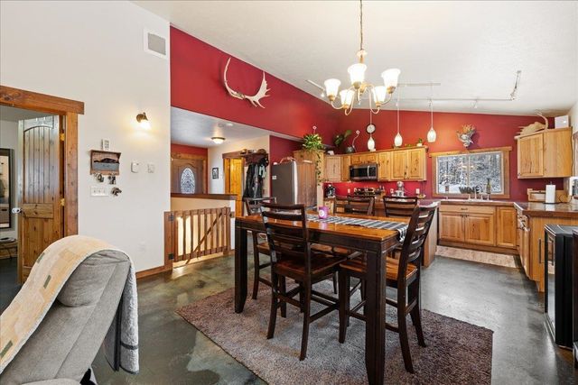 1581 SNOWBASIN ROAD, Fairbanks, AK 99709