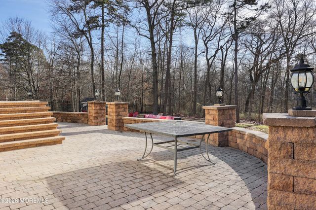 14 Emily Road, Manalapan, NJ 07726