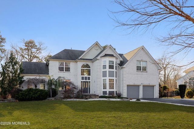 14 Emily Road, Manalapan, NJ 07726