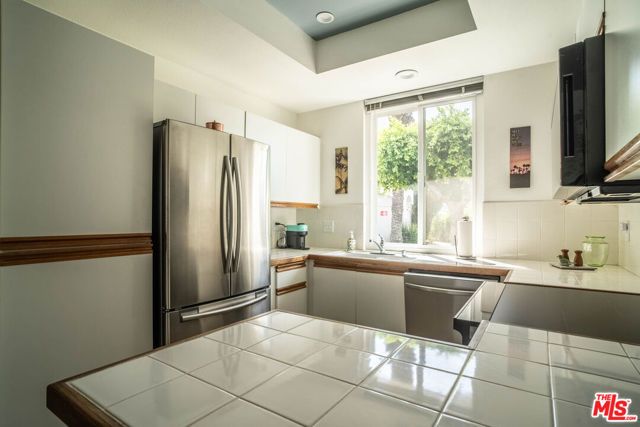 401 S El Cielo Road 11, Palm Springs, CA 92262