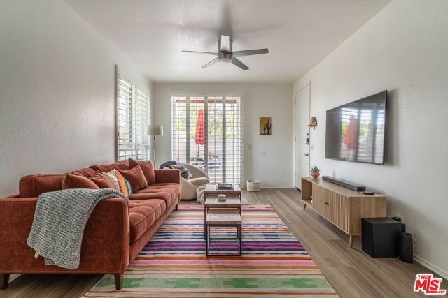 401 S El Cielo Road 11, Palm Springs, CA 92262