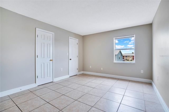 1824 AMBERLY AVENUE T8, Orlando, FL 32822