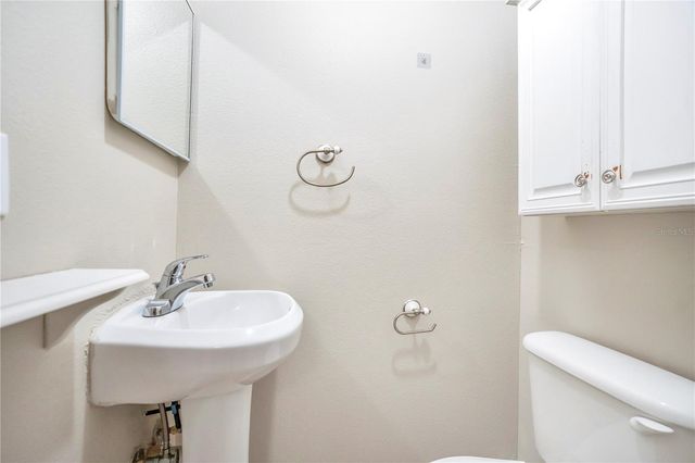 1824 AMBERLY AVENUE T8, Orlando, FL 32822