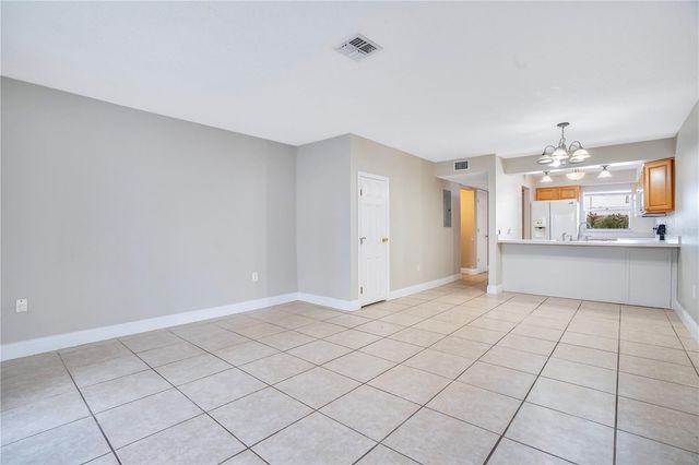 1824 AMBERLY AVENUE T8, Orlando, FL 32822