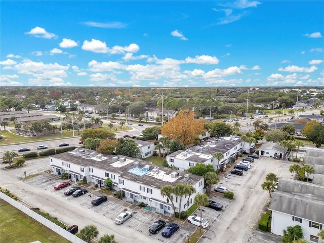 1824 AMBERLY AVENUE T8, Orlando, FL 32822