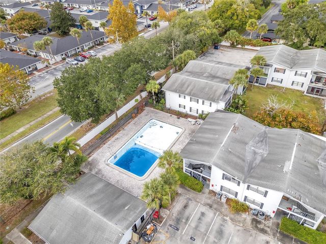 1824 AMBERLY AVENUE T8, Orlando, FL 32822