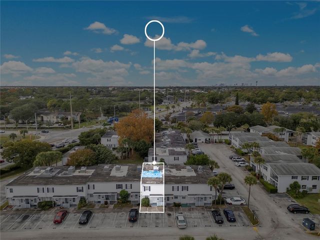 1824 AMBERLY AVENUE T8, Orlando, FL 32822