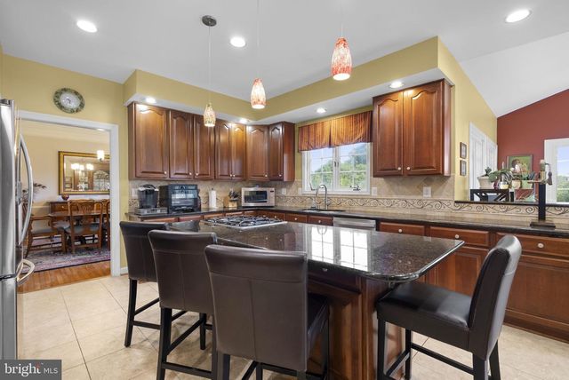 805 LINDSEY MANOR LN, Silver Spring, MD 20905