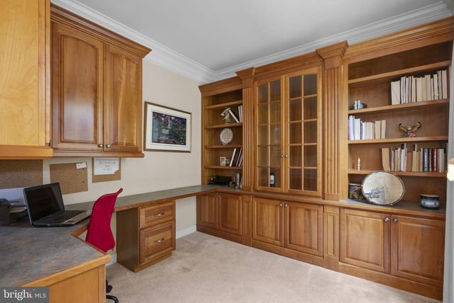805 LINDSEY MANOR LN, Silver Spring, MD 20905