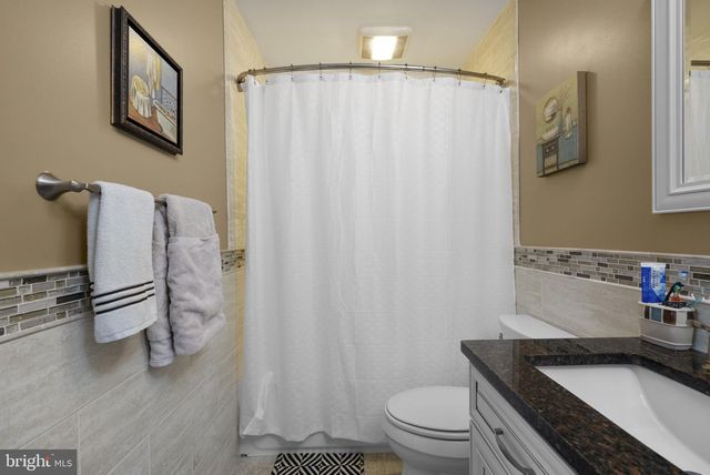 805 LINDSEY MANOR LN, Silver Spring, MD 20905