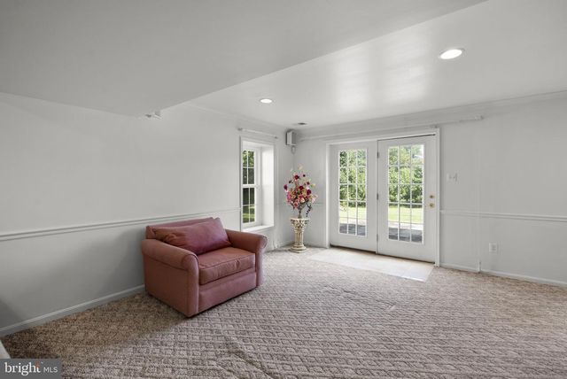 805 LINDSEY MANOR LN, Silver Spring, MD 20905
