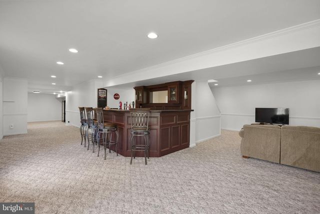 805 LINDSEY MANOR LN, Silver Spring, MD 20905