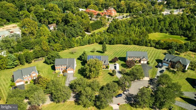 805 LINDSEY MANOR LN, Silver Spring, MD 20905
