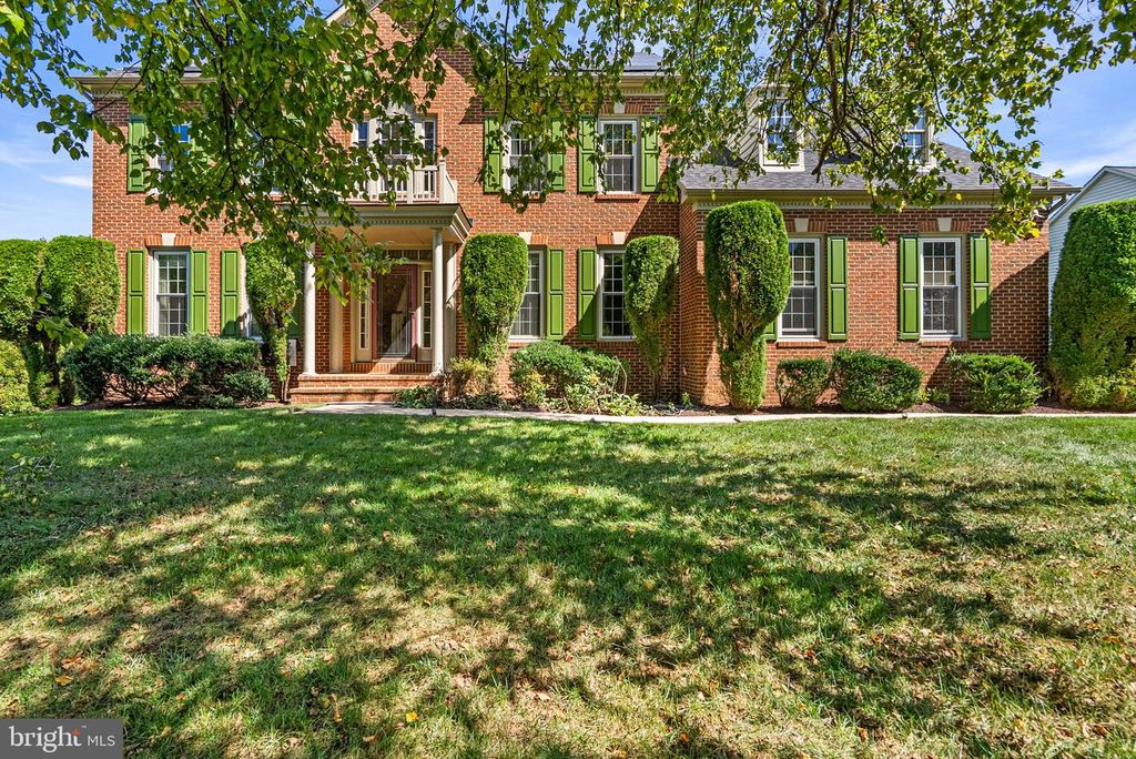 805 LINDSEY MANOR LN, Silver Spring, MD 20905