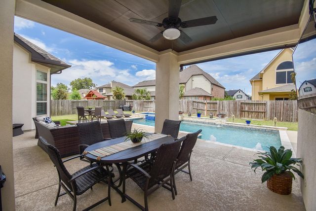 2106 Old Town Drive, Missouri City, TX 77459