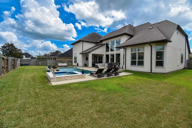 2106 Old Town Drive, Missouri City, TX 77459