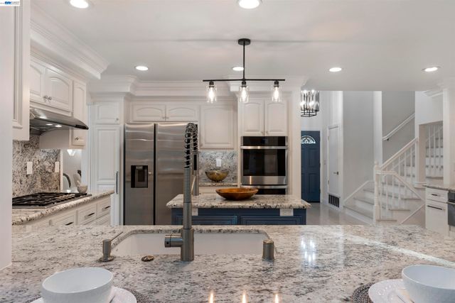 111 Silver Cloud Place, Danville, CA 94526
