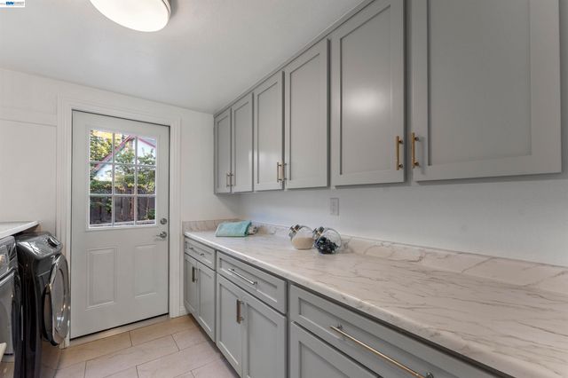 111 Silver Cloud Place, Danville, CA 94526