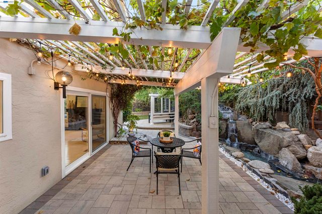 111 Silver Cloud Place, Danville, CA 94526