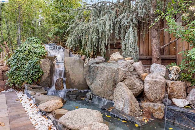 111 Silver Cloud Place, Danville, CA 94526