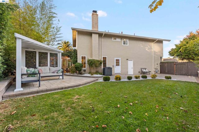 111 Silver Cloud Place, Danville, CA 94526