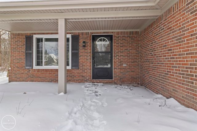 52631 Huntley Avenue, New Baltimore, MI 48047