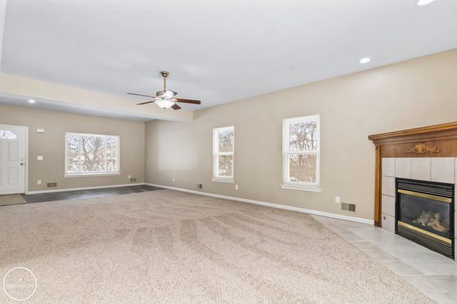 52631 Huntley Avenue, New Baltimore, MI 48047