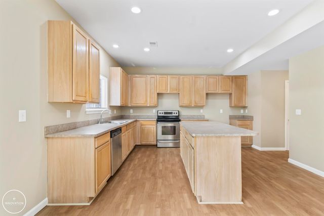 52631 Huntley Avenue, New Baltimore, MI 48047