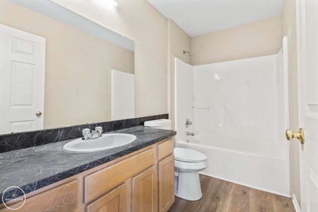 52631 Huntley Avenue, New Baltimore, MI 48047